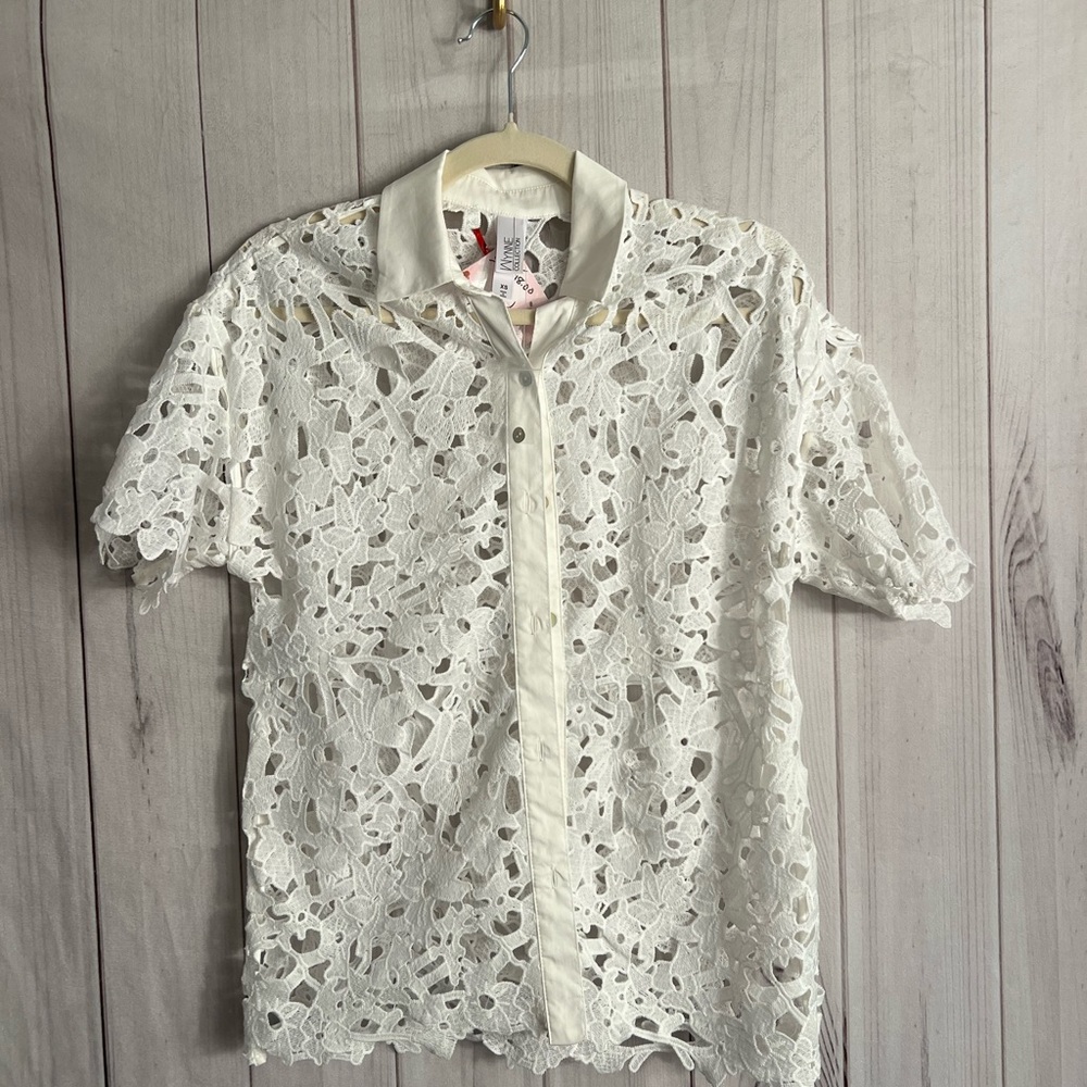 Abstract Floral Ivory Lace Button-Up Blouse